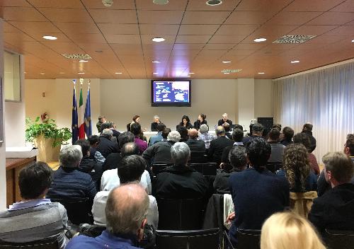 Mariagrazia Santoro (Assessore regionale Pianificazione territoriale) al primo Forum dedicato alla discussione delle Linee guida per il disegno di legge (ddl) sulla Rete Ecologica Regionale - Udine 10/12/2015