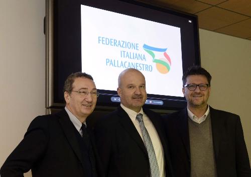 Sergio Bolzonello (Vicepresidente Regione FVG), Giovanni Adami (Presidente Federbasket FVG) e Davide Micalich (Presidente Comitato organizzatore) alla presentazione del Campionato europeo under 16 femminile di Basket (Udine 6-14 agosto 2016) - Udine 21/12/2015