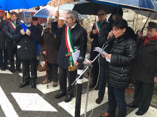 Debora Serracchiani (Presidente Regione Friuli Venezia Giulia) alla commemorazione dell'eccidio di 23 partigiani fucilati l'11 febbraio 1945 presso il muro di cinta del Cimitero - Udine 14/02/2016