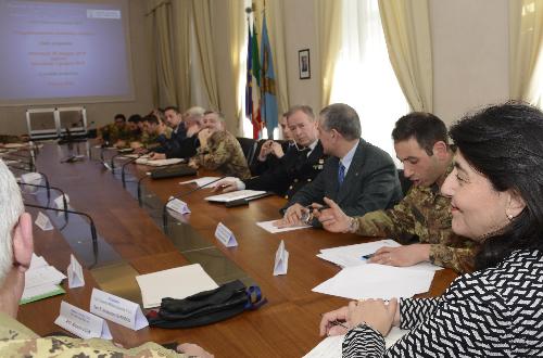 Mariagrazia Santoro (Assessore regionale Infrastrutture e Territorio) al Tavolo della firma dei Disciplinari d'uso per i poligoni militari, nel Palazzo della Regione FVG - Trieste 24/02/2016