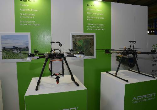 Droni nello stabilimento della Adron Technology S.r.l. - Mels di Colloredo 07/03/2016