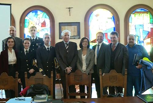 Claudio Kovatsch (Commissario straordinario Comune Grado), Sara Vito (Assessore regionale Ambiente), Jeffrey Brlecic (Responsabile missione USA) e Agostino Maio (Capo Gabinetto Regione FVG) alla conferenza stampa sulla missione di recupero in mare dei resti dei soldati americani scomparsi in combattimento nella Seconda Guerra Mondiale - Municipio di Grado 09/03/2016