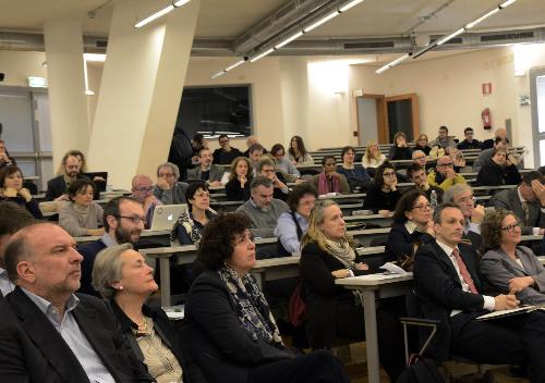 Roberto Cosolini (Sindaco Trieste), Maria Teresa Bassa Poropat (Presidente Provincia Trieste) e Loredana Panariti (Assessore regionale Lavoro, Formazione, Istruzione, Pari Opportunità, Politiche giovanili, Ricerca e Università) all'incontro organizzato nell'Aula Magna dell'edificio H3 dell'Università nell'ambito dell'iniziativa nazionale "Per una nuova primavera dell'Università" - Trieste 21/03/2016