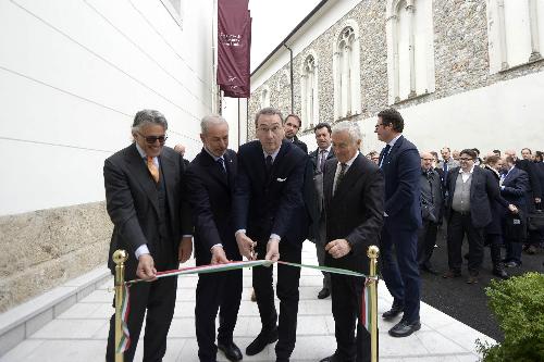 Alberto Morgante (Presidente Fondazione San Daniele), Paolo Menis (Sindaco San Daniele), Sergio Bolzonello (Vicepresidente Regione FVG e assessore Attività produttive) e Giuseppe Villani (Presidente Consorzio Prosciutto San Daniele) inaugurano la nuova sede del Consorzio del Prosciutto di San Daniele in via Ippolito Nievo 19 - San Daniele del Friuli 31/03/2016 (Foto Luca d'Agostino / Phocus Agency © 2016)