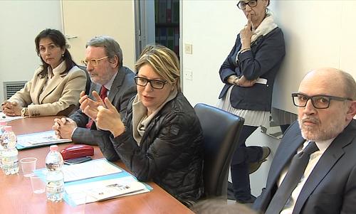 Nicola Delli Quadri (Commissario straordinario Azienda Ospedaliera e Azienda Assistenza Sanitaria n. 1 Triestina) e Maria Sandra Telesca (Assessore regionale Salute) alla conferenza stampa "Le attese al Pronto Soccorso di Cattinara valutate dai cittadini", all'Ospedale di Cattinara - Trieste 06/04/2016