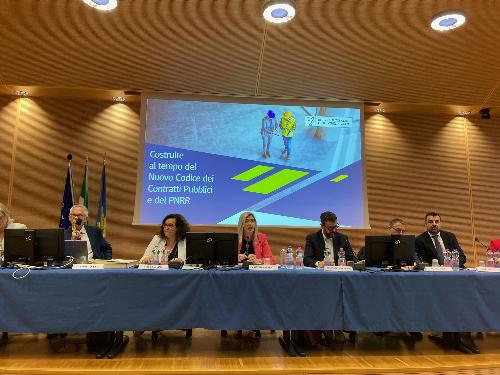 L'assessore regionale a Infrastrutture e territorio Cristina Amirante al seminario sugli appalti pubblici