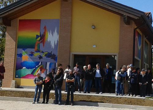 La nuova sede del Centro socio-educativo-riabilitativo "Le Primizie" con il murale realizzato dagli studenti dell'Istituto Sello di Udine - Bagnaria Arsa 16/04/2016