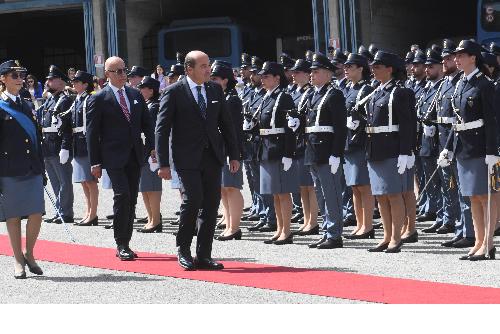 La cerimonia di giuramento del 225° Corso di Formazione per Allievi Agenti della Polizia di Stato, svoltasi alla Scuola di Polizia Vincenzo Raiola di Trieste.