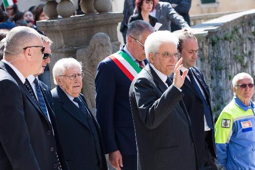 Sergio Mattarella (Presidente Repubblica Italiana), accompagnato da Giuseppe Zamberletti (Ex commissario ricostruzione), a Gemona per le celebrazioni a 40 anni dal terremoto in Friuli - 06/05/2016