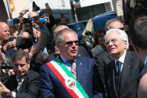 Sergio Mattarella (Presidente Repubblica Italiana), accompagnato da Paolo Urbani (Sindaco Gemona), a Gemona per le celebrazioni a 40 anni dal terremoto in Friuli - 06/05/2016