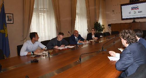 Il governatore Fedriga e l'assessore Callari durante l'incontro