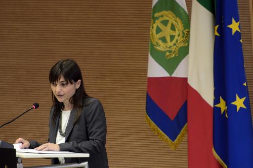 Debora Serracchiani (Presidente Regione Friuli Venezia Giulia) interviene alla seduta straordinaria del Consiglio regionale del Friuli Venezia Giulia, nell'Auditorium della Regione - Udine 06/05/2016