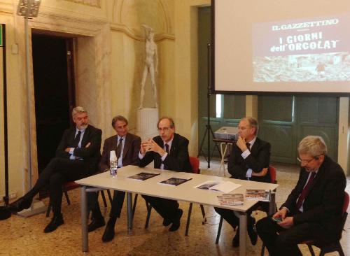 Presentazione della mostra "I giorni dell'Orcolat", con gli assessori regionali alla Protezione civile e alla Cultura e il sindaco Honsell - Udine 11/05/2016