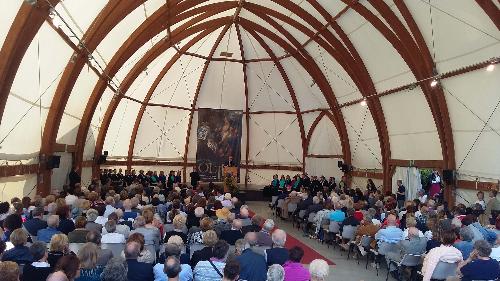 Inaugurazione della Mostra internazionale "Oltre. In viaggio con cercatori, fuggitivi, pellegrini" - Illegio 22/05/2016 (Foto Anna Maria Toldo)