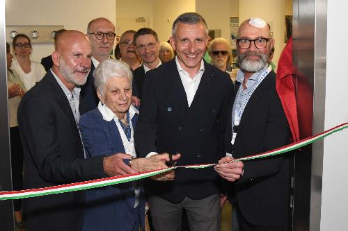 Un momento dell'inaugurazione dell'aula multimediale della Struttura complessa di Nefrologia all'ospedale Maggiore di Trieste