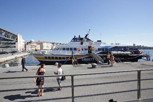 Arrivo a Trieste dell'aliscafo "Fiammetta M" - 29/06/2016 (Foto Ervin Skalamera)