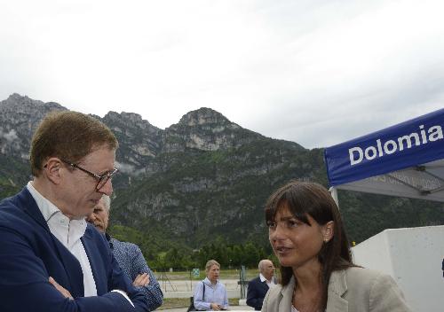 Gilberto Zaina (Amministratore delegato Acqua Dolomia) e Debora Serracchiani (Presidente Regione Friuli Venezia Giulia) - Cimolais (PN) 04/07/2016