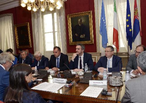 Debora Serracchiani (Presidente Regione Friuli Venezia Giulia) incontra le delegazioni delle Camere di Commercio di Serbia e Kosovo, nella sede della CCIAA - Trieste 08/07/2016