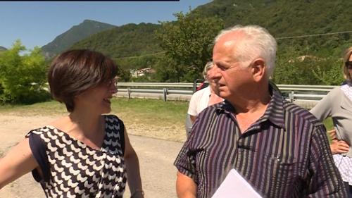 Sara Vito (Assessore regionale Ambiente) durante il sopralluogo in alcune zone considerate critiche del fiume Tagliamento - Osoppo (UD) 18/07/2016