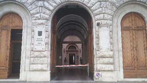 Ingresso del Palazzo della Regione Friuli Venezia Giulia in via Carducci 6, alla consegna ufficiale dei lavori di manutenzione straordinaria - Trieste 27/07/2016