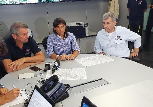 Luciano Sulli (Direttore Protezione civile FVG), Debora Serracchiani (Presidente Regione Friuli Venezia Giulia) e Guglielmo Galasso (Direttore Servizio NUE 112, pianificazione, CFD e sistemi tecnologici Protezione civile FVG) nel Centro operativo della Protezione civile del FVG - Palmanova 24/08/2016 