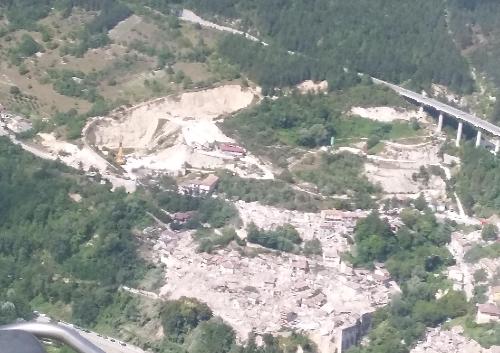 Accumoli (Rieti) dopo il terremoto di stanotte - Foto Protezione civile FVG e Corpo Nazionale Soccorso Alpino e Speleologico (CNSAS) FVG - 24/08/2016
