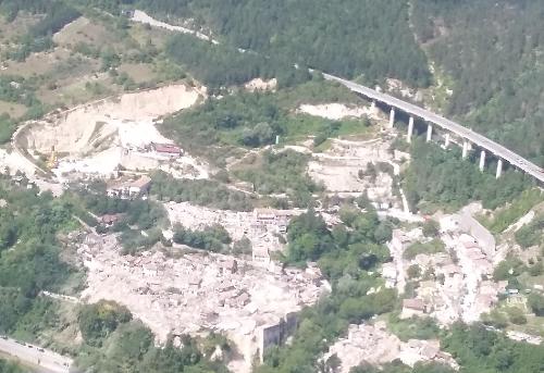 Accumoli (Rieti) dopo il terremoto di stanotte - Foto Protezione civile FVG e Corpo Nazionale Soccorso Alpino e Speleologico (CNSAS) FVG - 24/08/2016