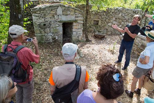 Primo appuntamento dedicato alle casette in pietra del Carso, proposto dal Centro Didattico Naturalistico (CDN) della Regione FVG - Basovizza 04/09/2016