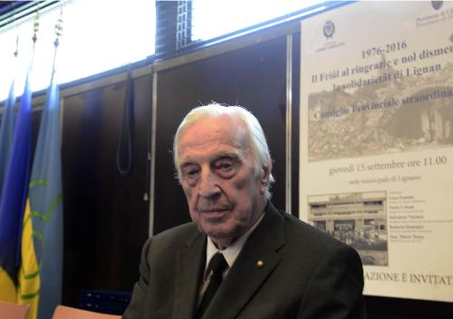 Mario Toros alla seduta straordinaria del Consiglio provinciale di Udine in occasione del quarantesimo anniversario dal terremoto del Friuli - Lignano Sabbiadoro 15/09/2016