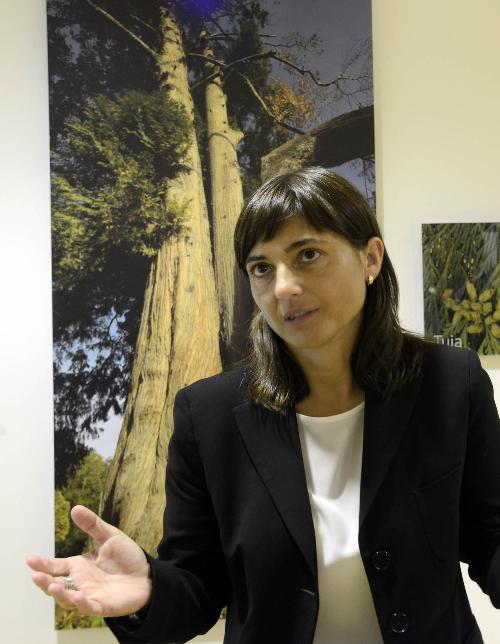 Debora Serracchiani (Presidente Regione Friuli Venezia Giulia) saluta guardie forestali neoassunte - Udine 15/09/2016