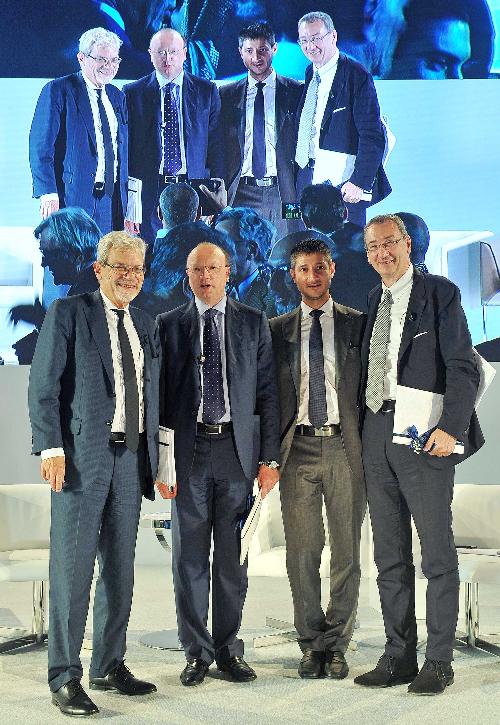 Claudio De Vincenti (Sottosegretario Presidenza Consiglio Ministri), Vincenzo Boccia (Presidente Confindustria), Matteo Tonon (Presidente Confindustria Udine) e Sergio Bolzonello (Vicepresidente Regione FVG e assessore Attività produttive, Turismo e Cooperazione) all'Assemblea generale di Confindustria Udine - Torreano di Martignacco 19/09/2016 (Foto Simone Ferraro / ag Petrussi Foto Press)