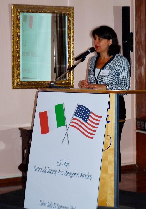 Mariagrazia Santoro (Assessore regionale Infrastrutture e Territorio) al seminario di aggiornamento per la Gestione delle aree di addestramento sostenibili USA-Italia, all'Hotel Là di Moret - Udine 20/09/2016