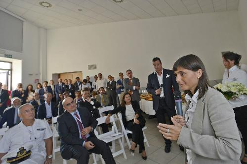 Debora Serracchiani (Presidente Regione Friuli Venezia Giulia) all'inaugurazione della mega chiatta per il refitting di super yacht, alla Cartubi - Trieste 20/09/2016