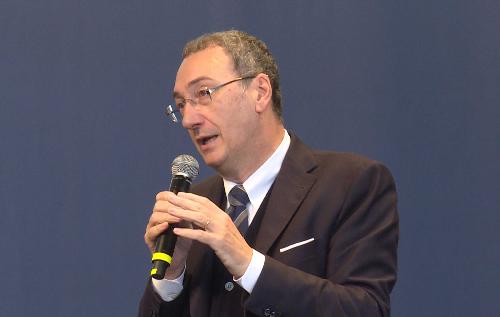 Sergio Bolzonello (Vicepresidente Regione FVG e assessore Attività produttive, Turismo e Cooperazione) alla presentazione dei risultati di bilancio 2015-2016 del Gruppo Danieli - Buttrio 22/10/2016