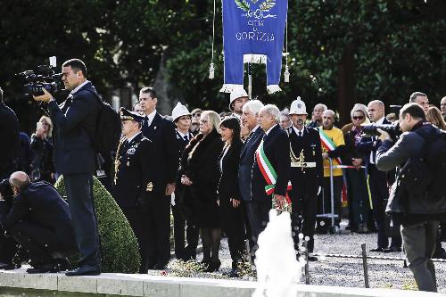 Debora Serracchiani (Presidente Regione Friuli Venezia Giulia) ed Ettore Romoli (Sindaco Gorizia) al Monumento ai Caduti della Prima Guerra Mondiale - Gorizia 26/10/2016