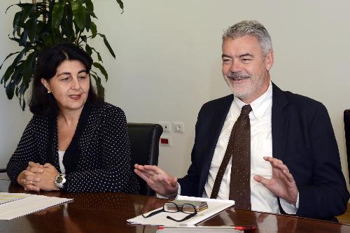Gli assessori regionali Mariagrazia Santoro (Infrastrutture e Territorio) e Paolo Panontin (Autonomie locali e Coordinamento Riforme) alla presentazione del primo resoconto del Fondo Volano - Udine 02/11/2016