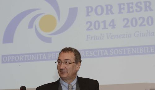 Sergio Bolzonello (Vicepresidente Regione FVG e assessore Attività produttive, Turismo e Cooperazione) alla riunione annuale del Comitato di sorveglianza del POR FESR 2014-2020 - Udine 15/11/2016