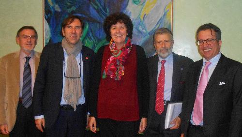 Francesco De Benedetto (Consigliere Federmanager FVG), Daniele Damele (Presidente Federmanager FVG), Loredana Panariti (Assessore regionale Lavoro), Maurizio Bressani (Segretario Confederazione Italiana Dirigenti e Alte professionalità / CIDA FVG) e Edo Tagliapietra (Segretario Federmanager FVG) - Trieste, novembre 2016