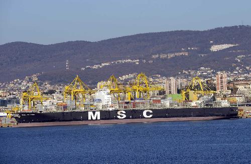 La portacontainer MSC Paloma attraccata al Molo VII del Porto Nuovo - Trieste 15/12/2016