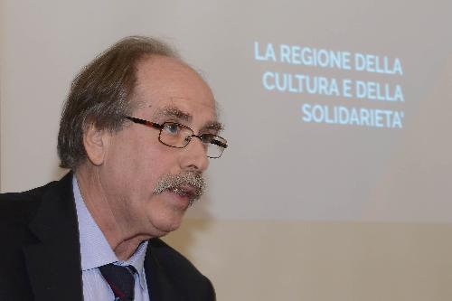 Gianni Torrenti (Assessore regionale Cultura, Sport e Solidarietà) durante la conferenza stampa di fine anno - Trieste 23/12/2016