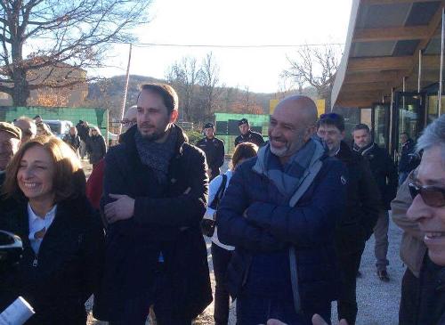 Cristiano Shaurli (Assessore regionale Risorse agricole e forestali) e Sergio Pirozzi (Sindaco Amatrice) all'inaugurazione della mensa scolastica - Amatrice 23/12/2016
