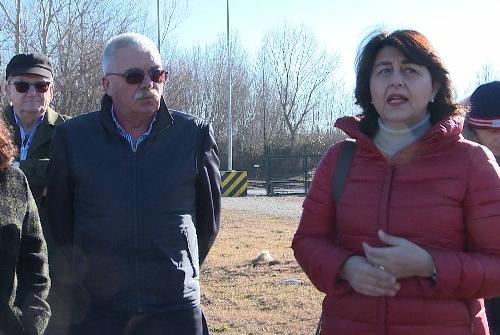 Mariagrazia Santoro (Assessore regionale Infrastrutture e Territorio) alla consegna dei lavori di asfaltatura dell'area demaniale in ambito portuale presso il Varco 2 del Porto - Monfalcone 21/01/2017