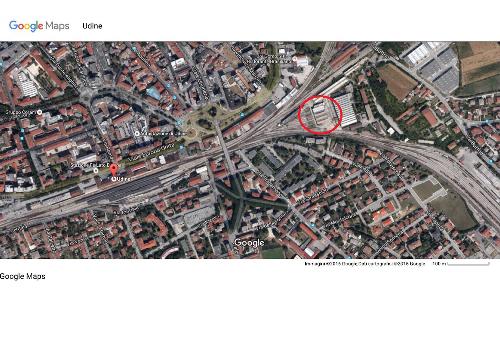 L'area delle officine di FerServizi in via Buttrio a Udine (Google Maps)