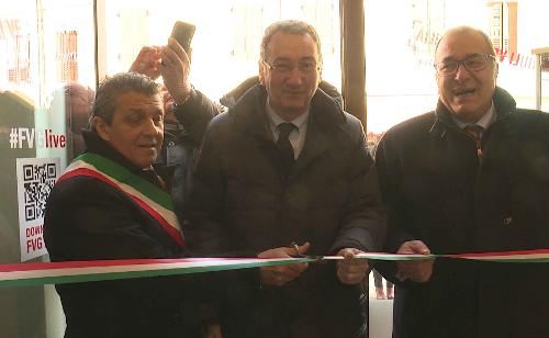 Francesco Martines (Sindaco Palmanova), Sergio Bolzonello (Vicepresidente Regione FVG e assessore Attività produttive, Turismo e Cooperazione) e Marco Tullio Petrangelo (Direttore generale PromoTurismo FVG) all'inaugurazione dell'Infopoint di PromoTurismo FVG - Palmanova 10/02/2017