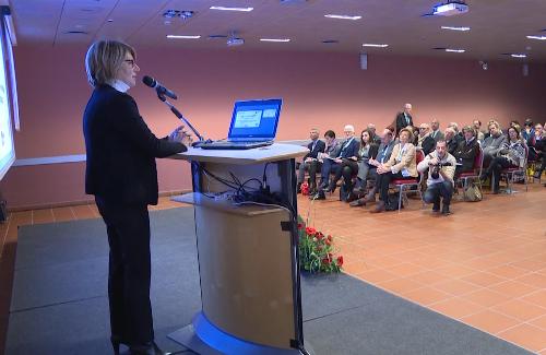 Maria Sandra Telesca (Assessore regionale Salute, Integrazione socio-sanitaria, Politiche sociali e Famiglia) al convegno "La farmacia e il suo ruolo centrale nell'educazione dei cittadini alla prevenzione" - Udine 18/02/2017