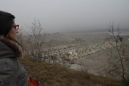 Sara Vito (Assessore regionale Ambiente ed Energia) in sopralluogo agli argini del Tagliamento, a Ospedaletto - Gemona del Friuli 21/02/2017