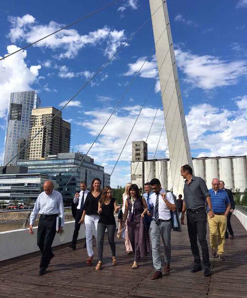 Debora Serracchiani (Presidente Regione Friuli Venezia Giulia) durante la visita a Puerto Madero - Buenos Aires 08/03/2017