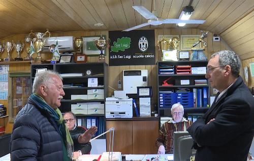 Ezio Peruzzo (Presidente A.S.D. San Luigi Calcio) e Sergio Bolzonello (Vicepresidente Regione FVG e assessore Attività produttive, Turismo e Cooperazione) nella sede della A.S.D. San Luigi Calcio - Trieste 15/03/2017