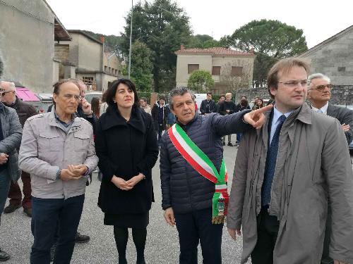 Mariagrazia Santoro (Assessore regionale Infrastrutture e Territorio), Francesco Martines (Sindaco Palmanova) e Giorgio Damiani (Presidente FVG Strade S.p.A.) all'inaugurazione del dispositivo sperimentale "STOP Salvapedoni" - Palmanova 21/03/2017