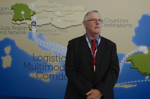Brian Simpson (Coordinatore europeo Autostrade del mare) al forum "Motorways of the Sea. The Maritime Dimension of TEN-T Network", alla Stazione Marittima - Trieste 28/03/2017